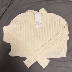 Zara Women's Off-White Ribbed Cropped Turtleneck Sweater